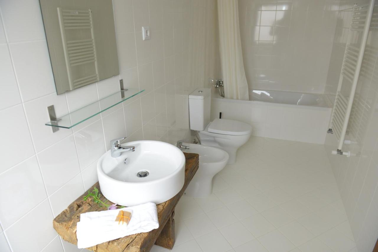 Casa Da Fraga Bed & Breakfast Ferreira  ภายนอก รูปภาพ