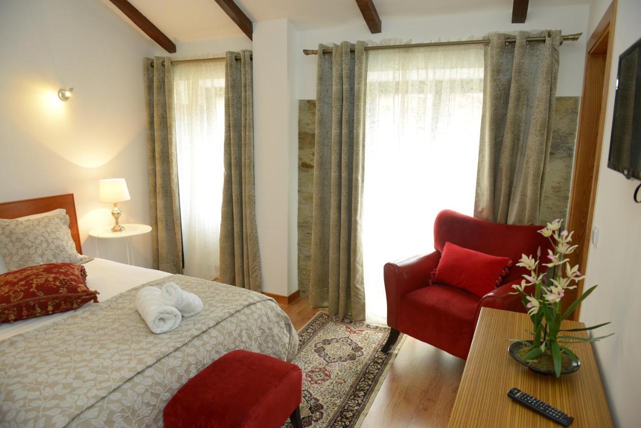 Casa Da Fraga Bed & Breakfast Ferreira  ภายนอก รูปภาพ