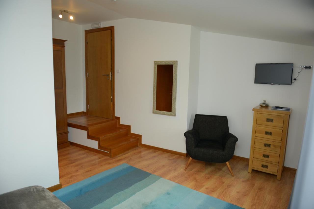 Casa Da Fraga Bed & Breakfast Ferreira  ภายนอก รูปภาพ