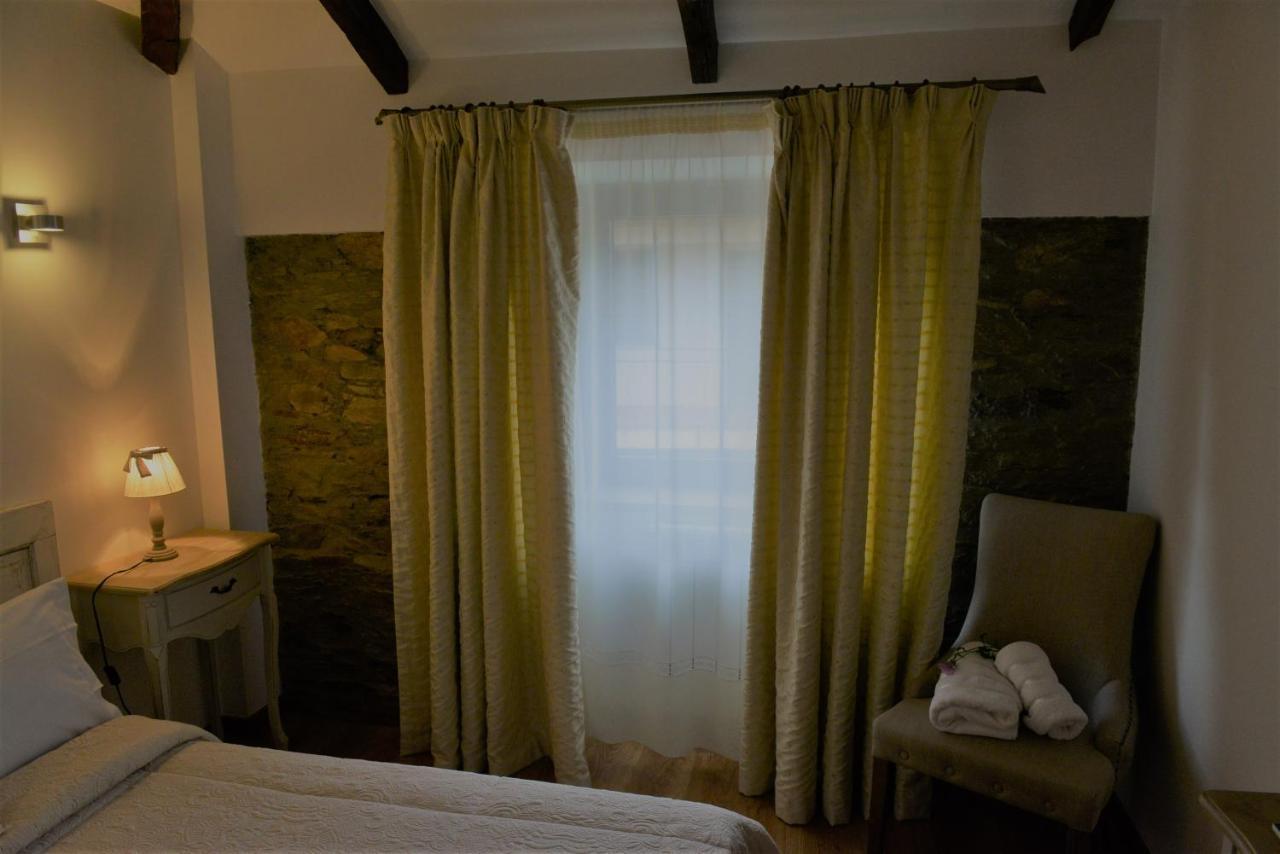 Casa Da Fraga Bed & Breakfast Ferreira  ภายนอก รูปภาพ