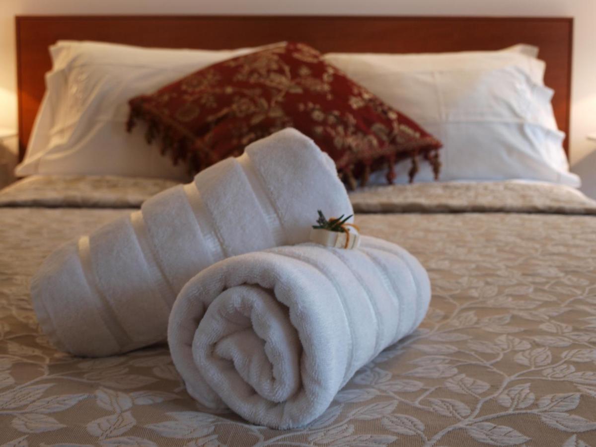 Casa Da Fraga Bed & Breakfast Ferreira  ภายนอก รูปภาพ