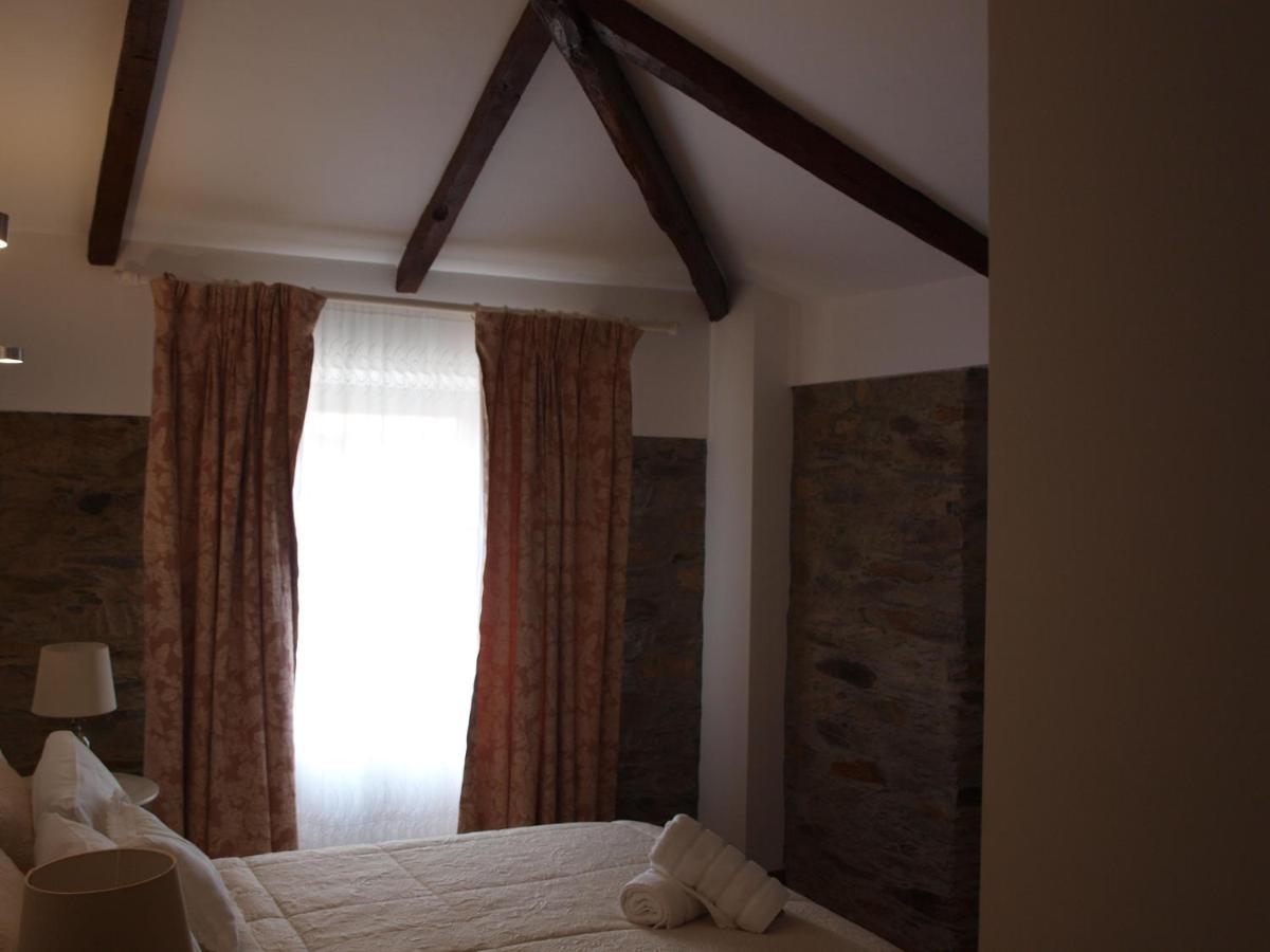 Casa Da Fraga Bed & Breakfast Ferreira  ภายนอก รูปภาพ